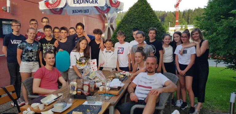 ALLEZ OUSTE, EN VACANCES!