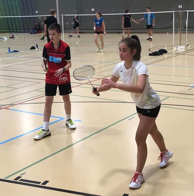 LES JUNIORS MONTENT ENCORE SUR LA BOÎTE